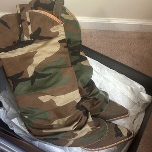 R13 Camouflage Western Boots
